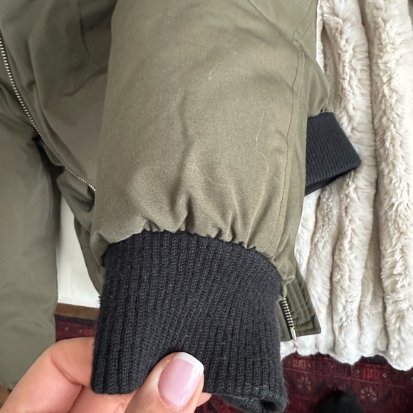 Moose knuckles boys size 16 - Picture 4 of 9